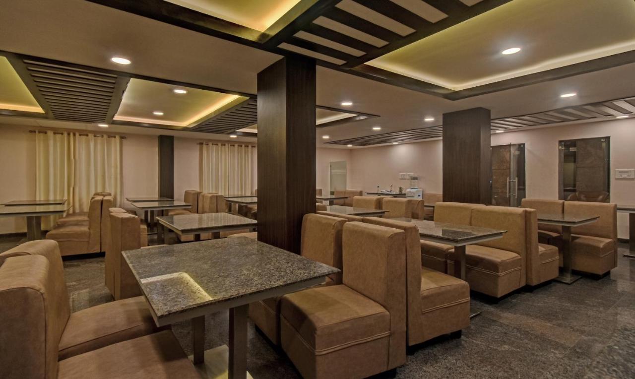 Hotel Treebo Trend Palm Tree Chennai Exterior foto
